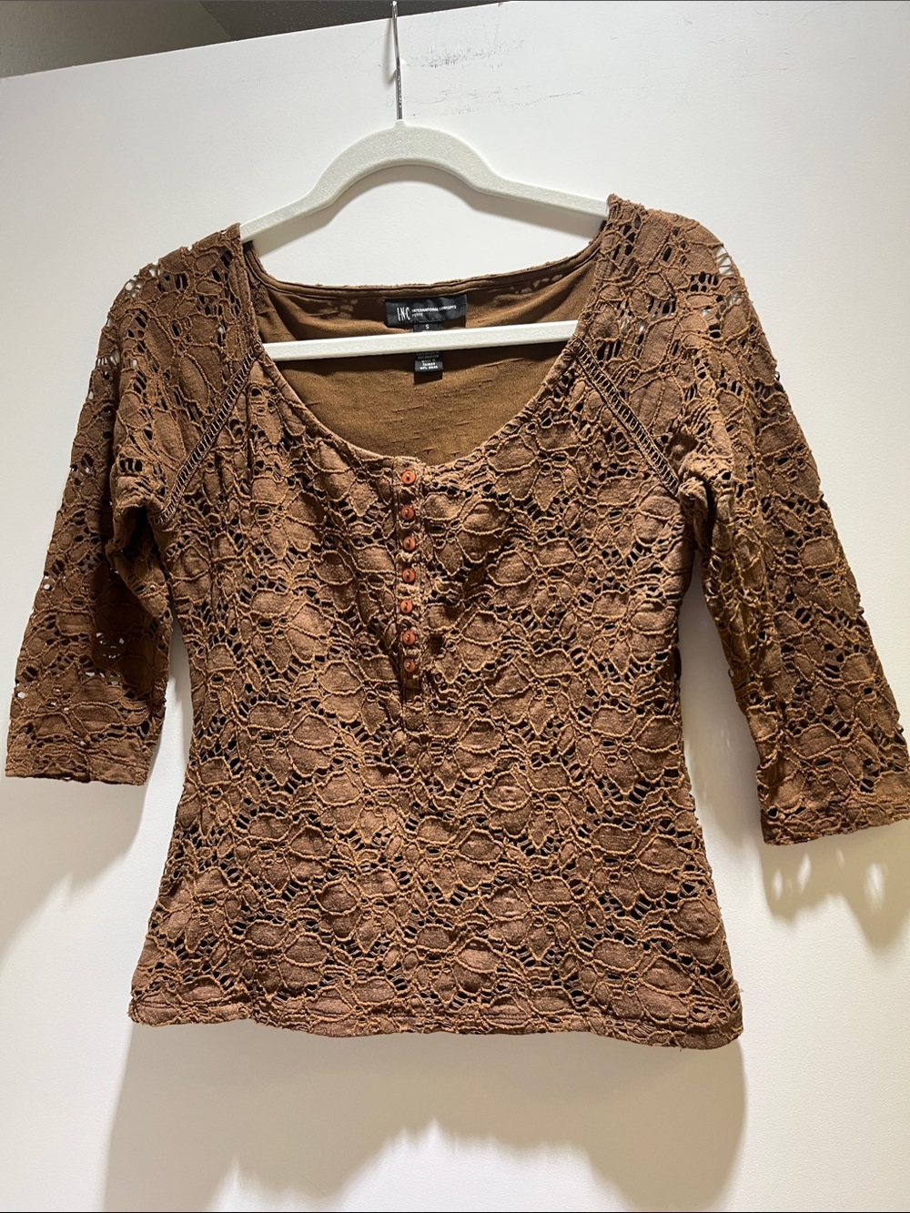 International Concepts Petite Size S. Brown Crochet 3/4 Length Sleeve Round Neck